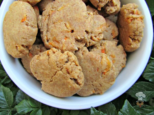Receta galletas caseras para perro de cacahuate y zanahoria