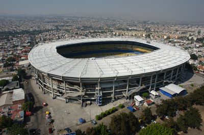 Vivían en la calle, su Dueño murió y su Perro aun lo busca afuera del Estadio Jalisco (Comparte)