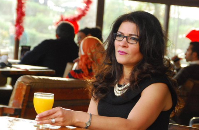 Escritora Egipcia sentenciada a 3 años en prisión por criticar Maltrato Animal