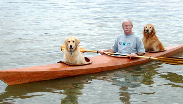 Kayak especial para llevar a sus perros